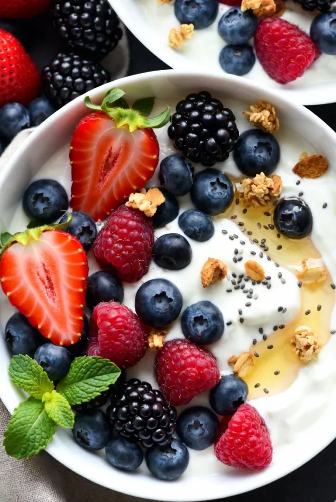 Berry Yogurt Breakfast Bowl
